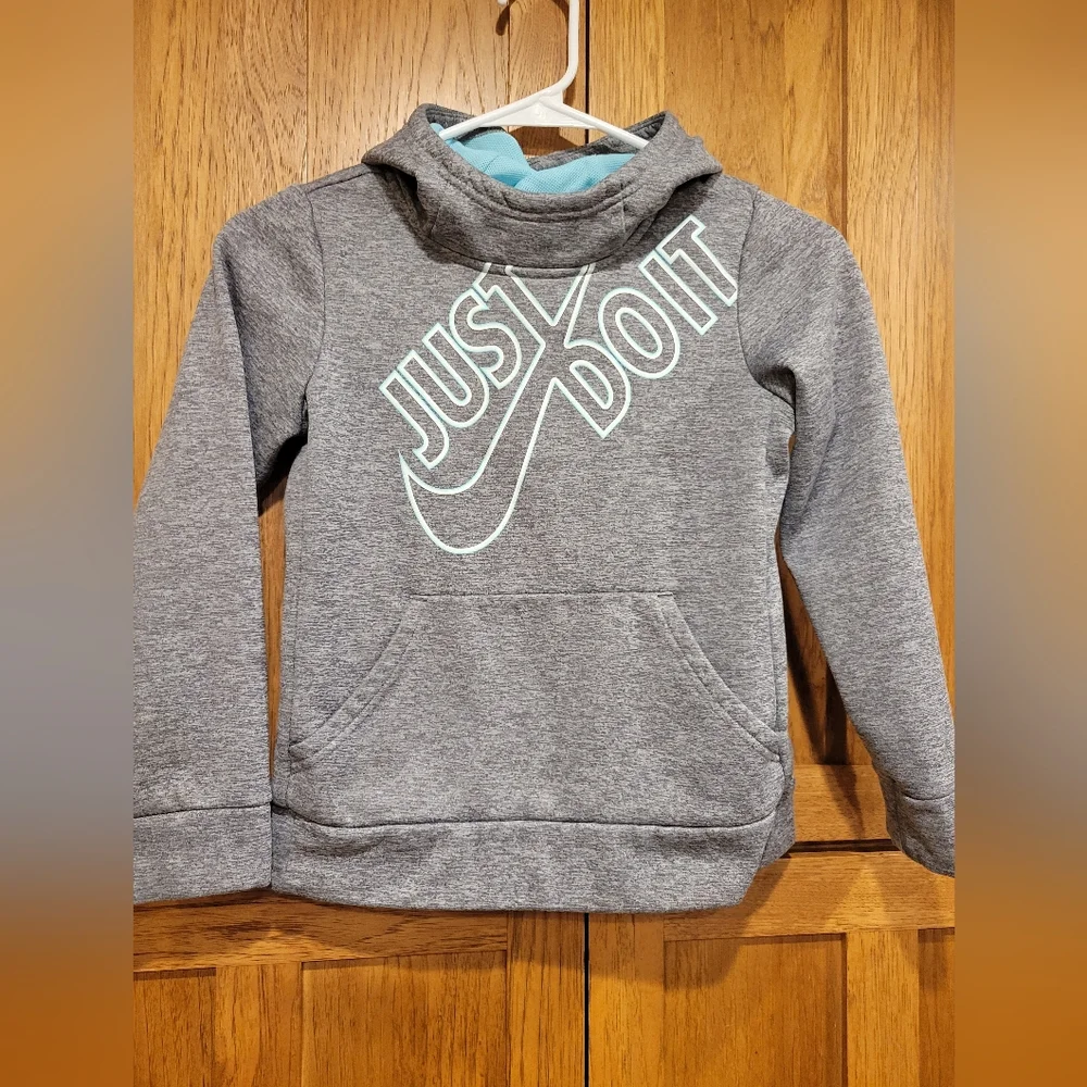 Girls Nike Dri-fit Gray And Teal Hoodie   Size Small 7/8